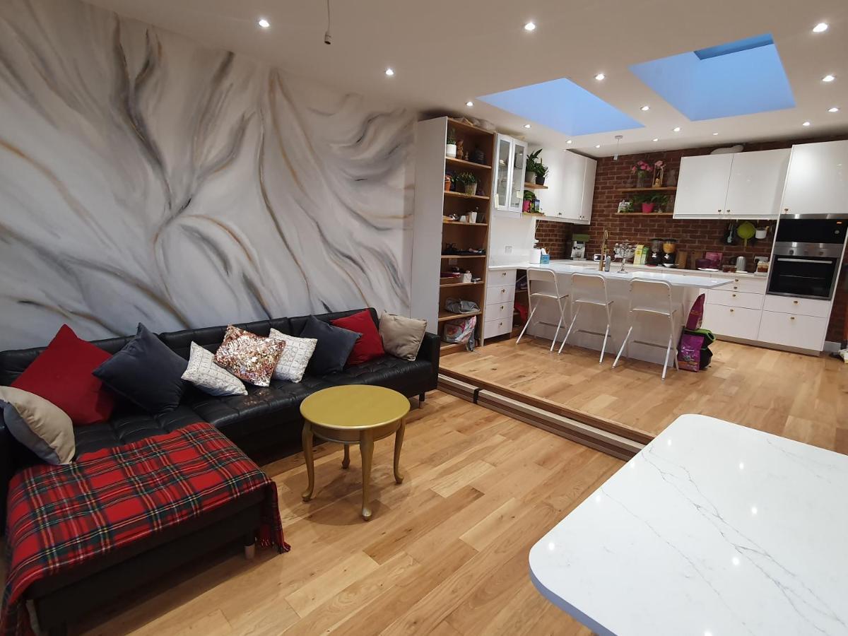 Beautiful Guest Rooms, Free Parking, 30Min Heathrow, 40Min Wembley, 60Min Central London Greenford  Zewnętrze zdjęcie